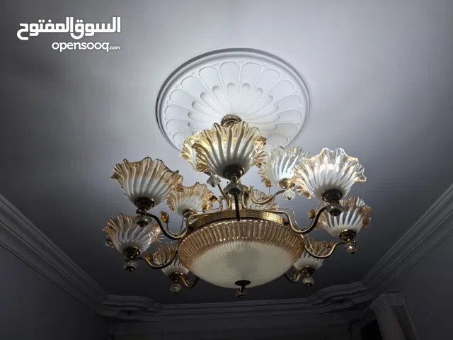 ثريات مستعمله للبيع