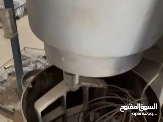 عجانه فيها 3 روس لشغل المخابز ورخامه