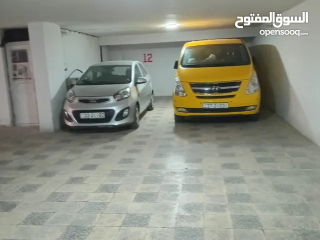 Used Hyundai H1 in Amman