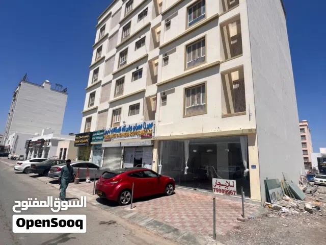 محلين للايجار في المعبيلة الصناعيه بجانب فندق البيرحاء استخدام تجاري ليس صناعي 55 متر فقط 250 ريال