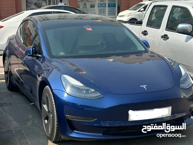Model 3 2021 - Mettalic Blue color