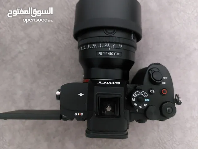 كاميرا سوني آلفا 5 و ملحقات شبه جديد