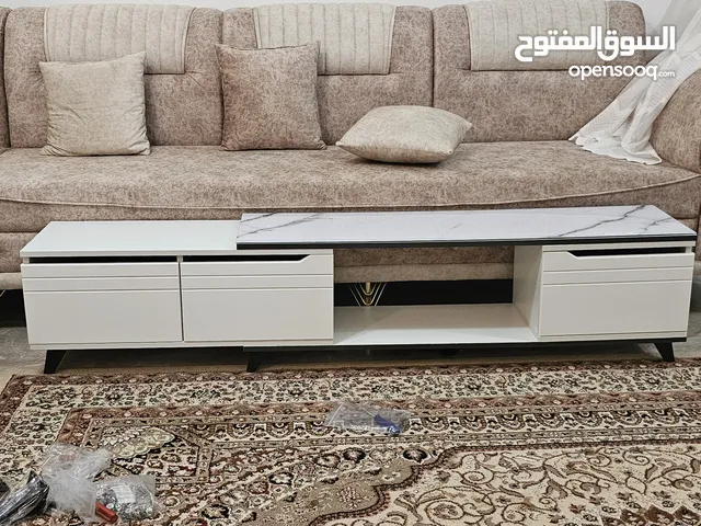 طاولات تلفزيون وطاولة قهوة