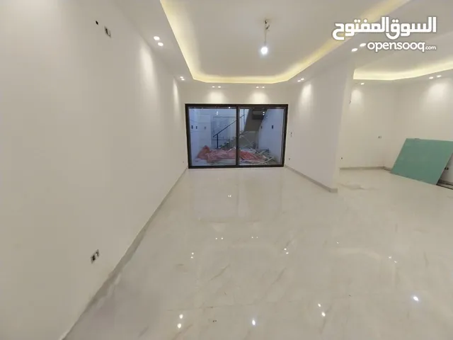 شقة غير مفروشة للبيع ( Property 40112 )-174867511
