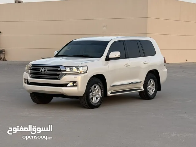 Used Toyota Land Cruiser in Sharjah