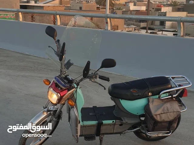 دراجة كهربائية مع ملحقاتها بدون بطاريات