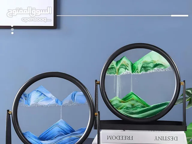ساعة رملية مائية ثلاثية الأبعاد (3D) مصنوعة يدويًا بدقة وإتقان، لتمنحك مناظر طبيعية