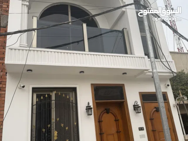 دار حديث للبيع مساحة الارض 80م2 واجهة 5م،نزال16م