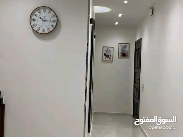 شقه للبيع من المالك في اميز كمبوند في كل الخدمات