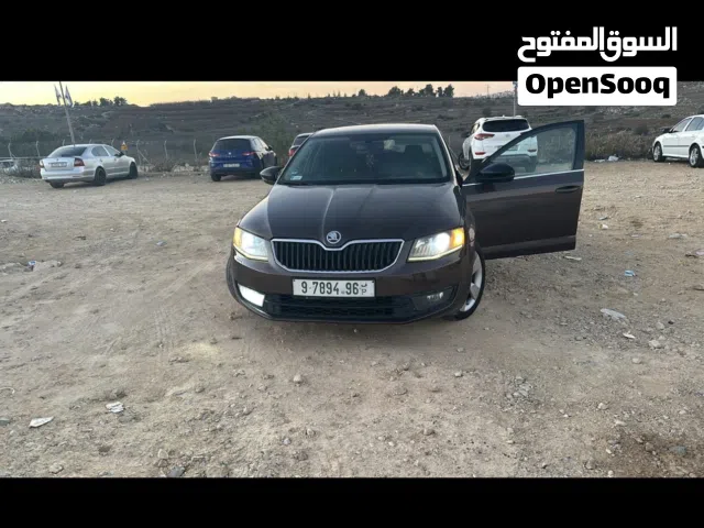 2013 سكودا اوكتافيا Standard