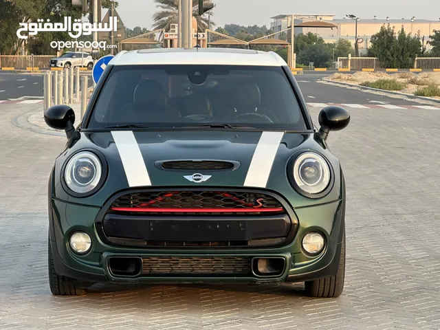 MODEL 2015 GCC CAR PERFECT CONDITION INSIDE AND OUTSIDE FULL OPTION ONE OWNER