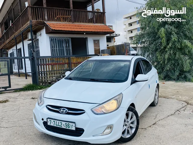 اكسنت 2015 بنزين 1600 4 غيار