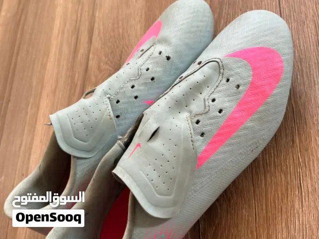 حيدأ كعب شبه جديد استعمل بسيط جدا