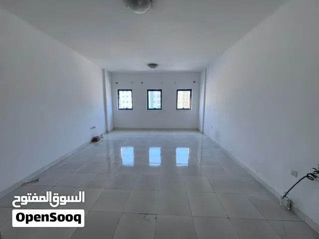 استوديو أبراج الفالكون الراشدية 2 عجمان للإيجار