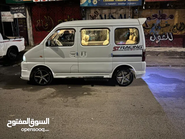 باص كاري اروبي للبيع موديل 203جير عايدي مجمرك مرقم زنن شاشه جنوط جدد مركب زوايد جيب الموقع إب