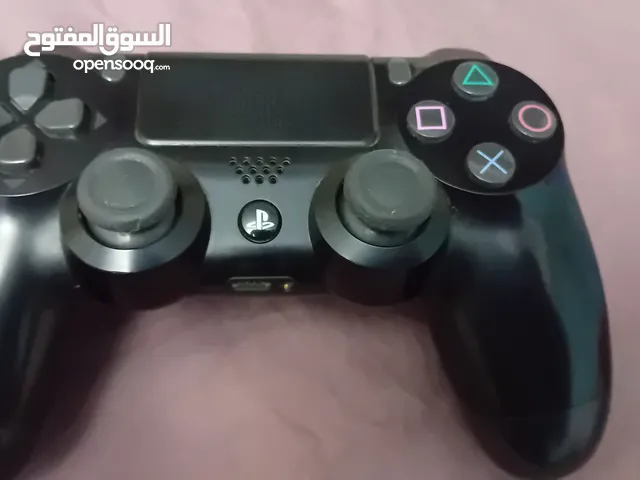 جهاز تحكم بلاستيشن 4