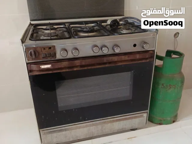 طباخ شغال نظيف مابيه اي عطل