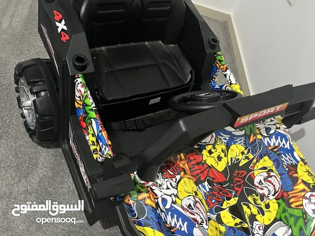 سيارة أطفال