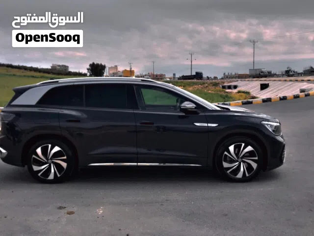 2022, فولكسفاغن, ID 6, ID.6 Crozz Pure+