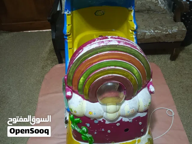 يوجد لعبة هزاز على العمله بحاجه الى صيانه خفيفه للبيع بسعر مناسب للإتصال
