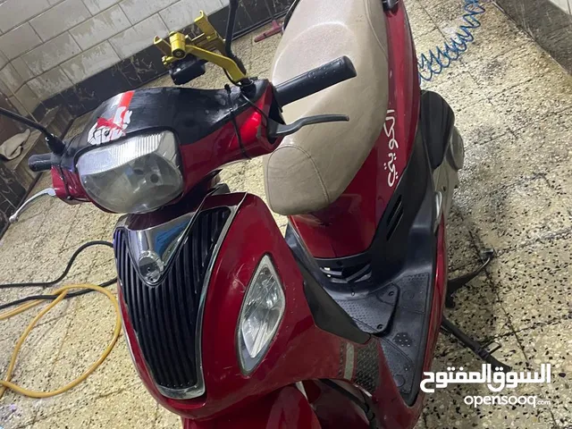 سكوتر Sym s حاله الماتور نظيفه