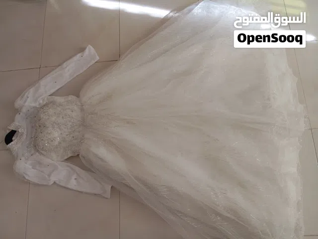 White Long Evening Dress Classy Party Gown – AED 200