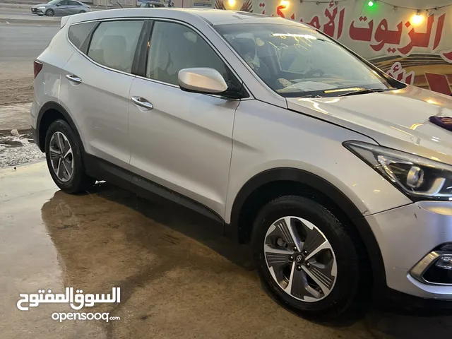 Used Hyundai Santa Fe in Baghdad