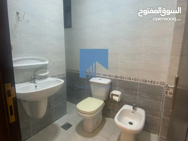 200 m2 3 Bedrooms Apartments for Sale in Amman Al Gardens