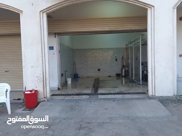 Car cleaning and polishing shop available for sale in Mabillah