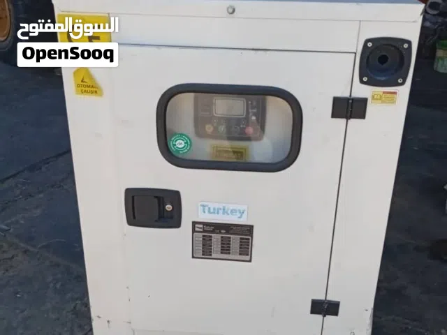مولد كهربائي