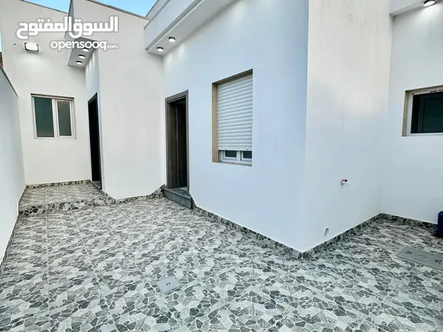 منزل ارضي بسعر كزيوووني جدا وبتشطيب جميل وحديث