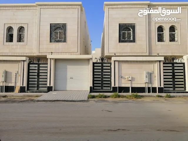 750 m2 More than 6 bedrooms Villa for Sale in Dammam King Fahd Suburb