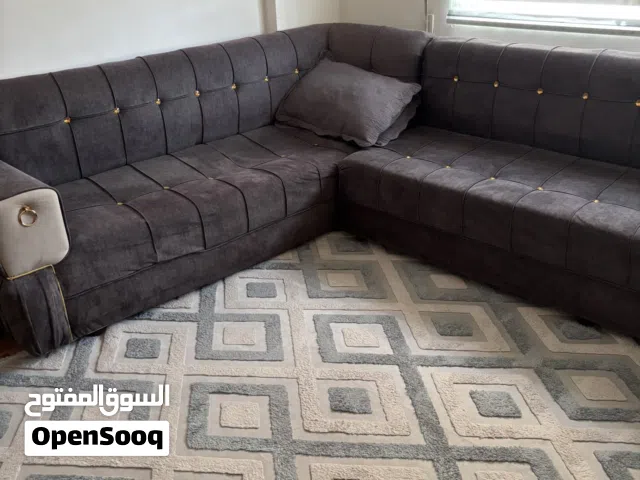 طقم كورنر وطقم فرشات أربع فرشات مع مراكي ومساند للبيع