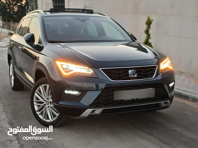 Seat 2021 لون مميز عفش جلد و قماش