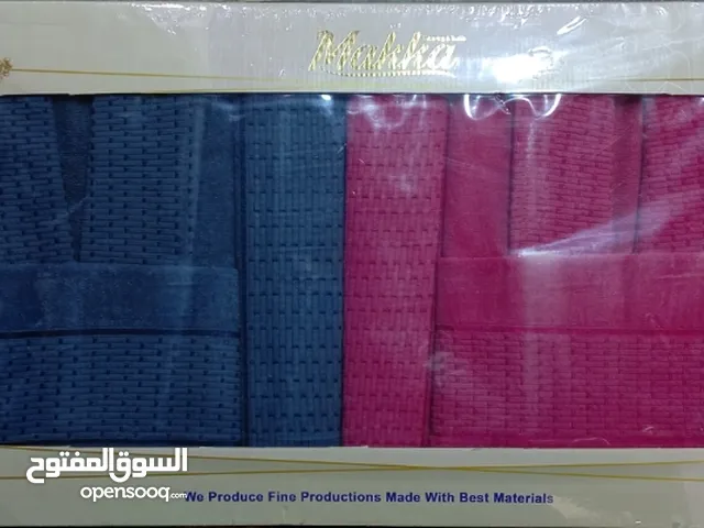برانس حمام عرسان 6 قطع مع 4 بشاكير كبار قطن مصري 100% من ماركة Makka