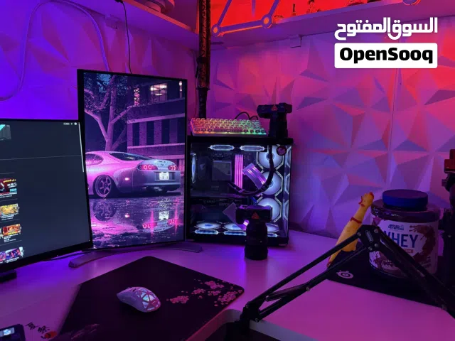 حاسبة العاب تجميعة مع شاشات