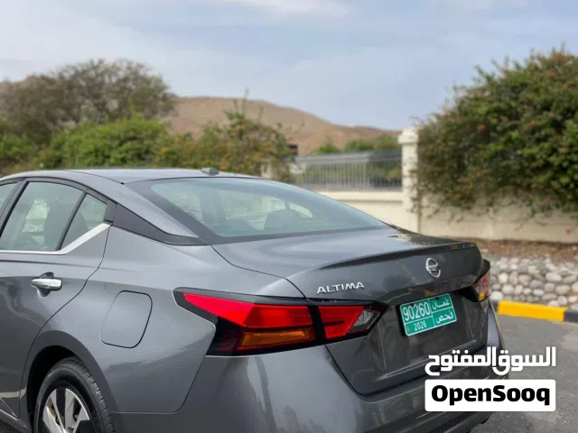 2019 نيسان التيما S