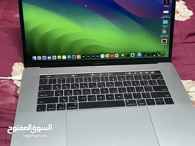 MacBook 2017 gray color