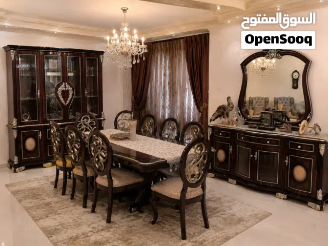 غرفة طعام فخمة كاملة – تصميم ملكي راقٍ بحالة ممتازة