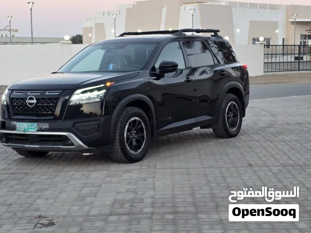 Used Nissan Pathfinder in Muscat