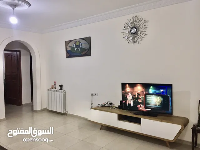 شقة مع حديقة قرب جامعة القدس المفتوحة