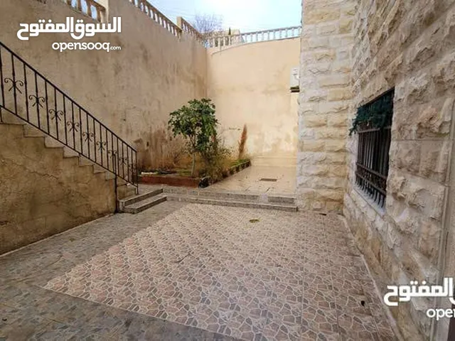 214 m2 4 Bedrooms Apartments for Sale in Amman Khalda