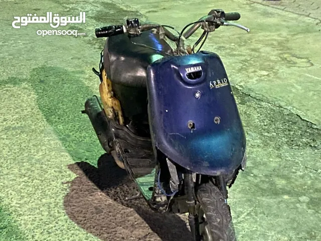دراجه بطه للبيع شغاله بس ناقصها كفرات