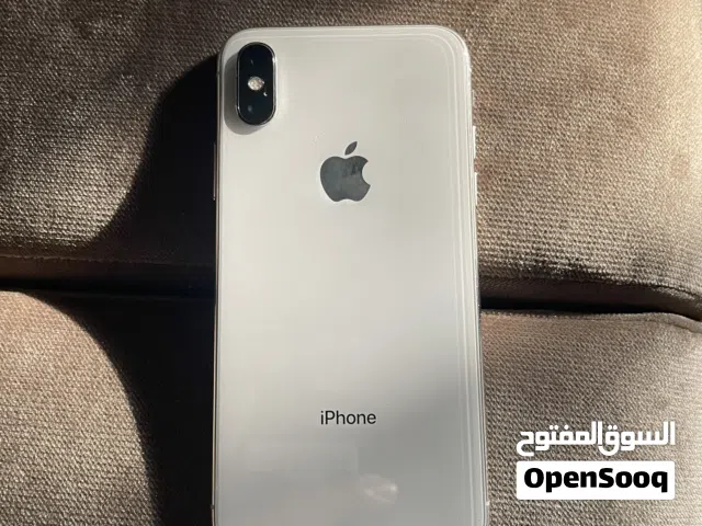 Apple iPhone X 64 GB in Al Sharqiya