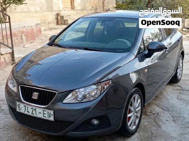 2012 سيات إبيزا Standard