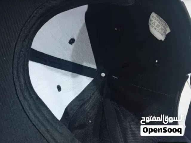 قبعات عصرية وانيقة بتصاميم مميزة ومريحة تناسب جميع الاذواق والاطلالات اليومية والرسمية والشبابية
