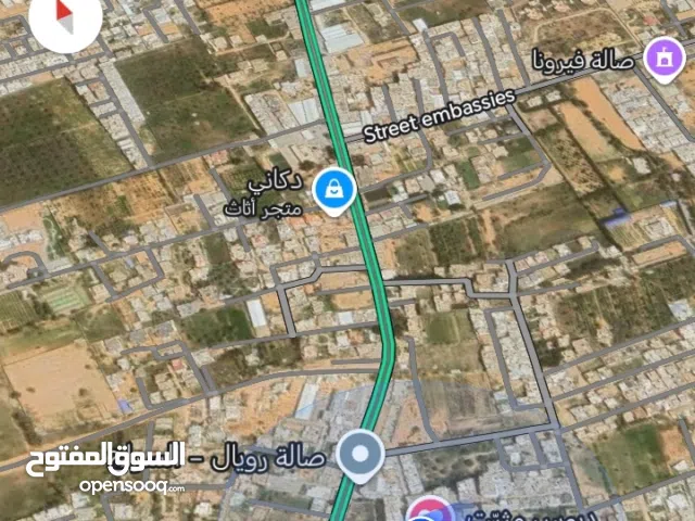 مخزن او محل غذائية للايجار داخل حي العمارات 1000 دينار في الشهر