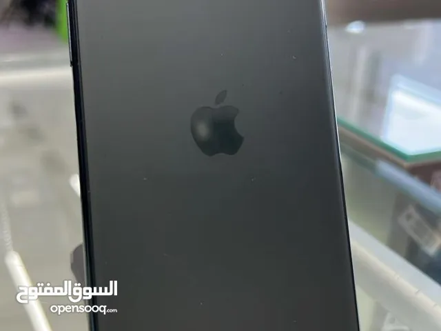 ايفون 11 برو بحالة ممتازة للبيع