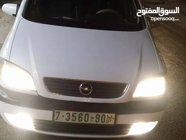 Used Opel Zafira in Ramallah and Al-Bireh