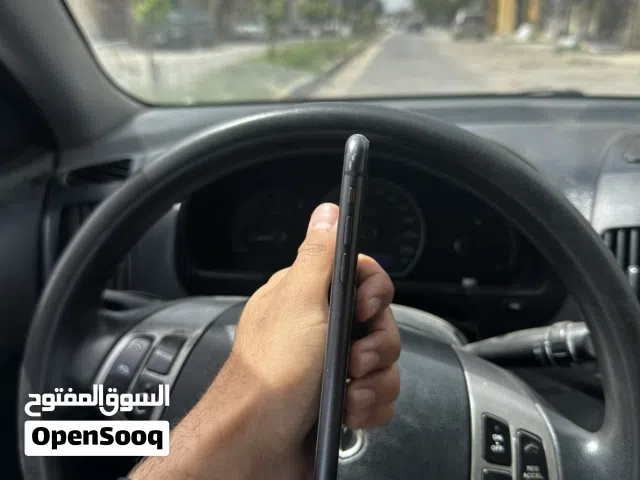 Apple iPhone 11 64 GB in Zawiya